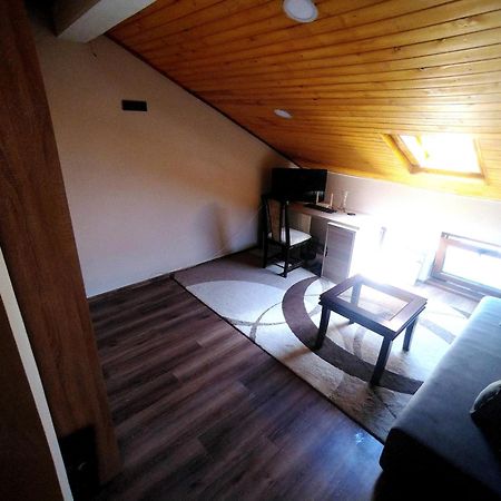 Low Budget Apartment With Breakfast Varna Bagian luar foto