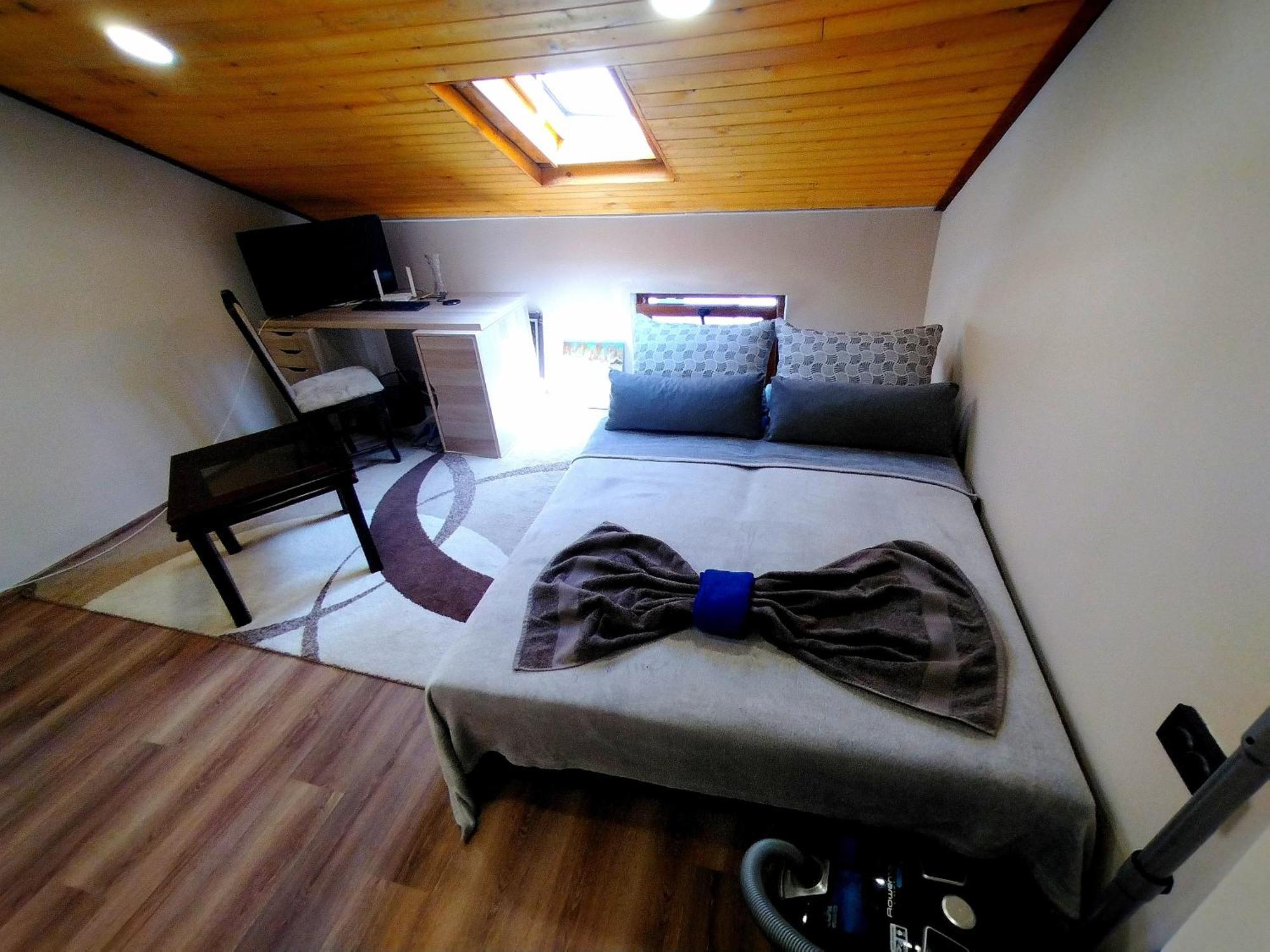 Low Budget Apartment With Breakfast Varna Bagian luar foto