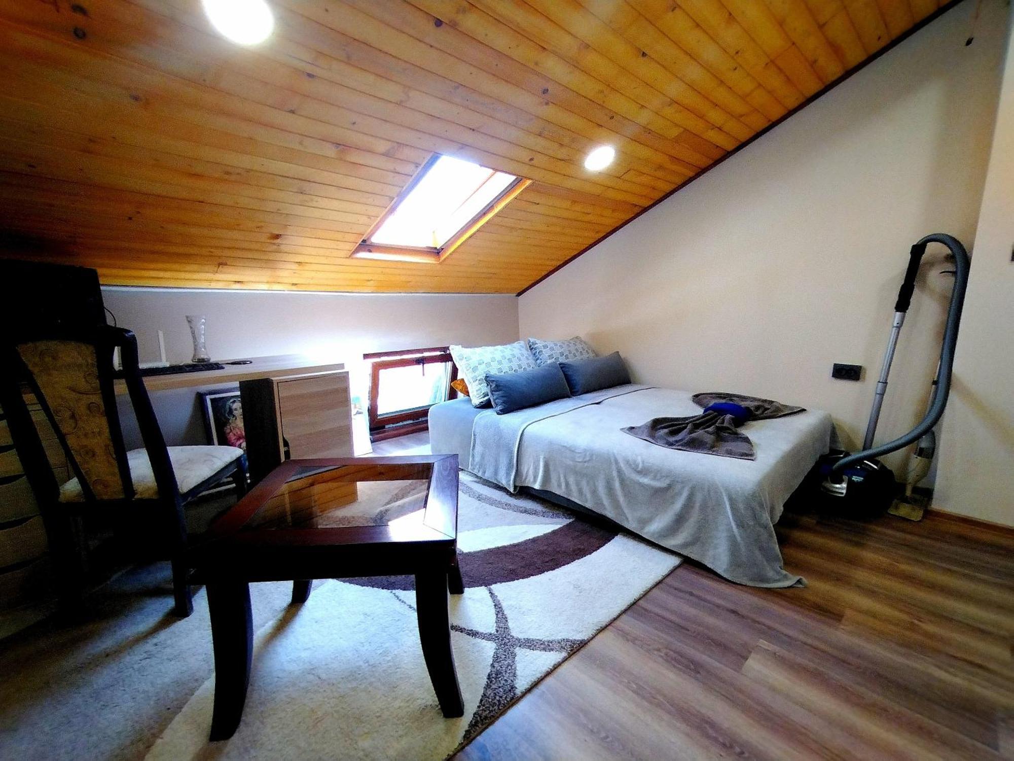 Low Budget Apartment With Breakfast Varna Bagian luar foto