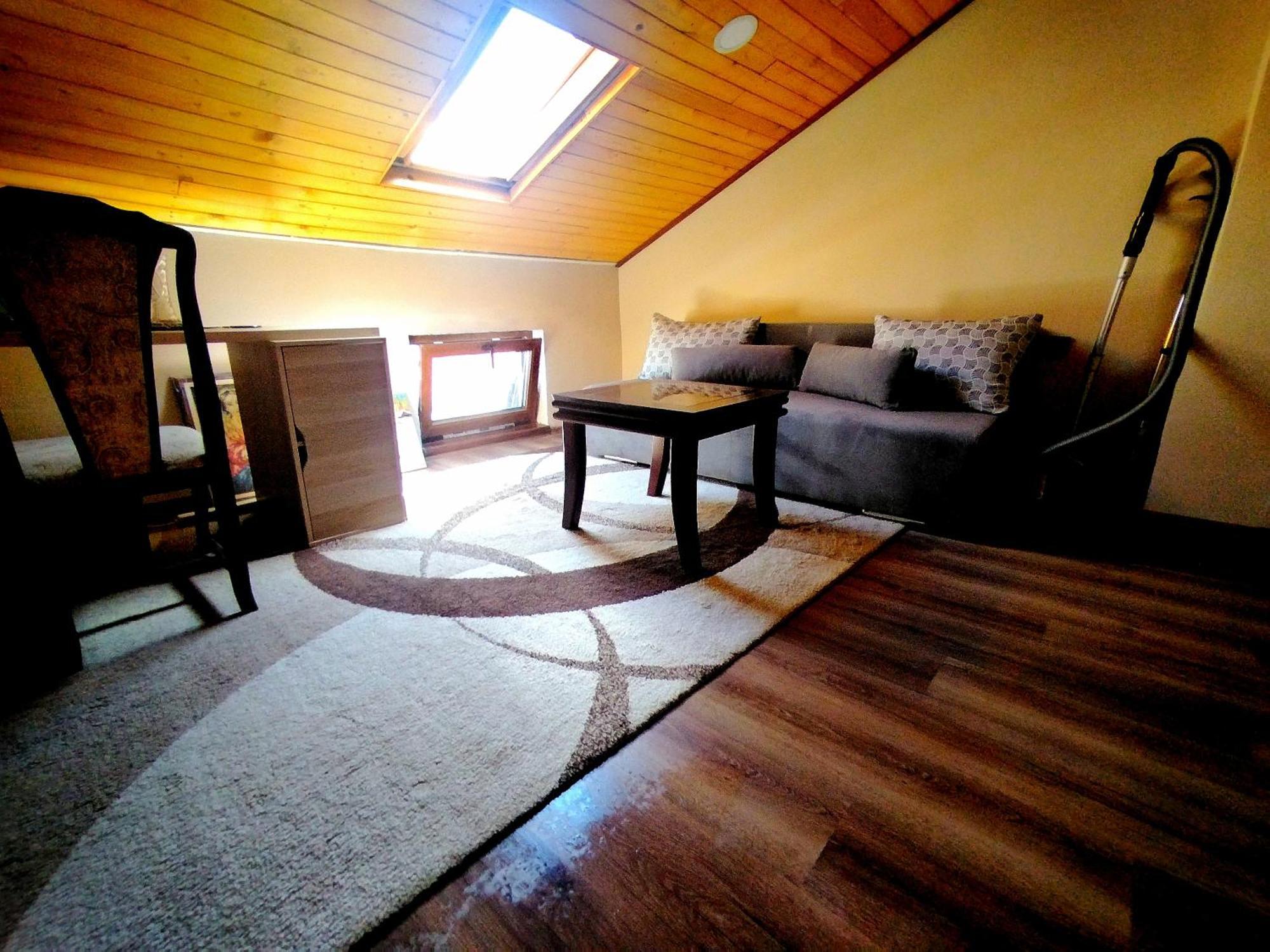 Low Budget Apartment With Breakfast Varna Bagian luar foto